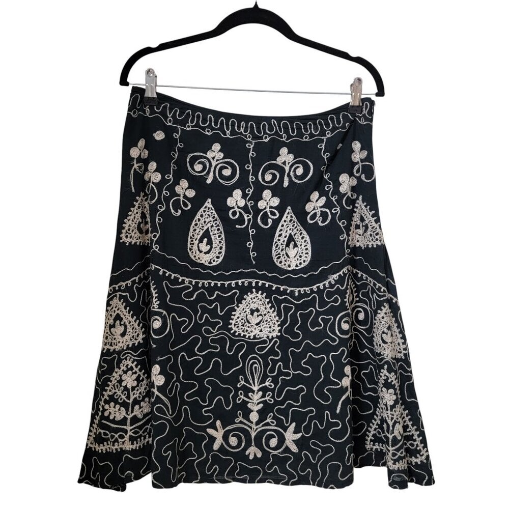 Rubber Ducky Productions Size M Black with Ivory Embroidery A Line Skirt